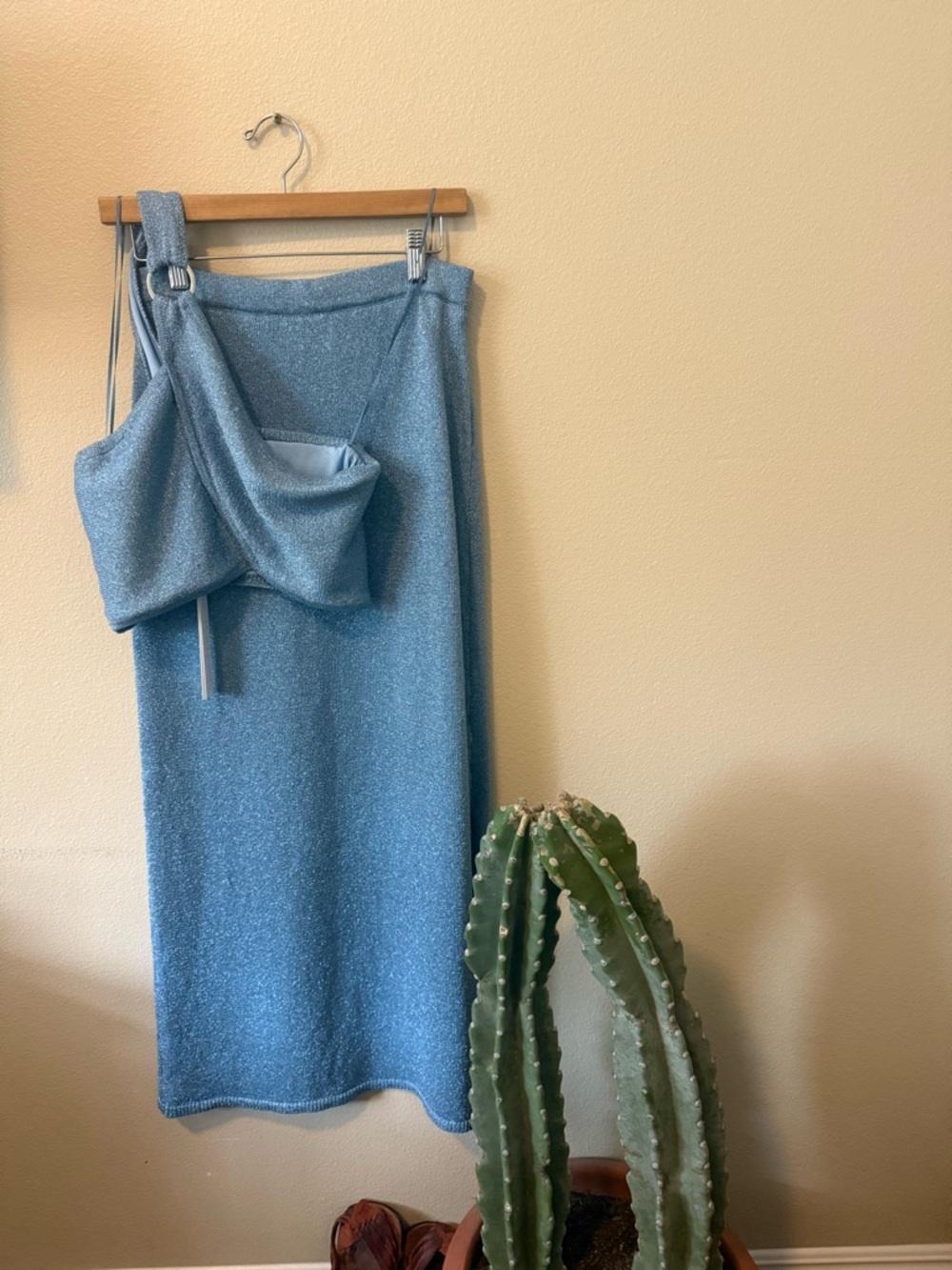 House of Harlow 1960 Light Blue Knit Midi Skirt with Matching Asymmetrical Top